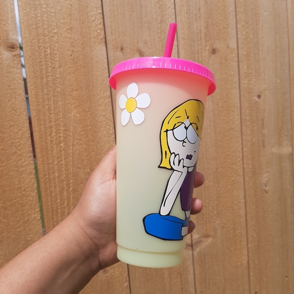 LIZZIE MCGUIRE COLOR CHANGING CUP - Picture 3 of 5